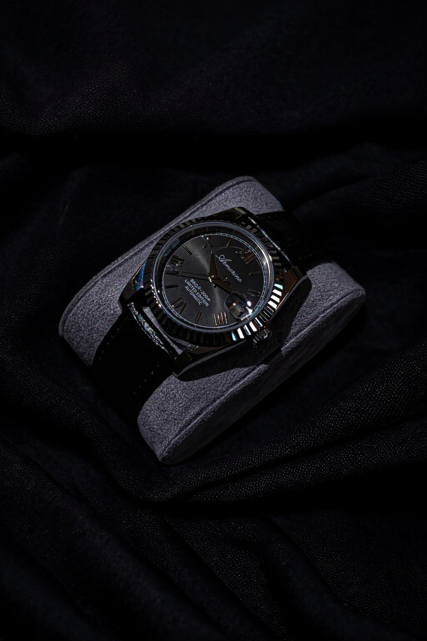 Armorino New Era – Black Edition Reloj Automático Plata con Dial Negro y Correa de Acero y Cuero Negro