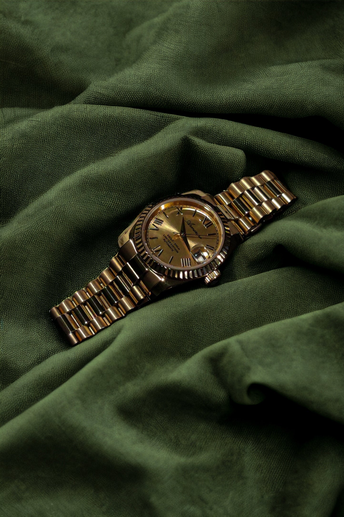 Armorino New Era – Gold Edition Reloj Automático Dorado con Correa de Acero y Cuero